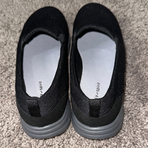 Easy Spirit Black Flats - Picture 3 of 5